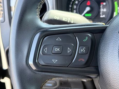 Used 2024 Jeep Wrangler Unlimited AWD/4WD image 13