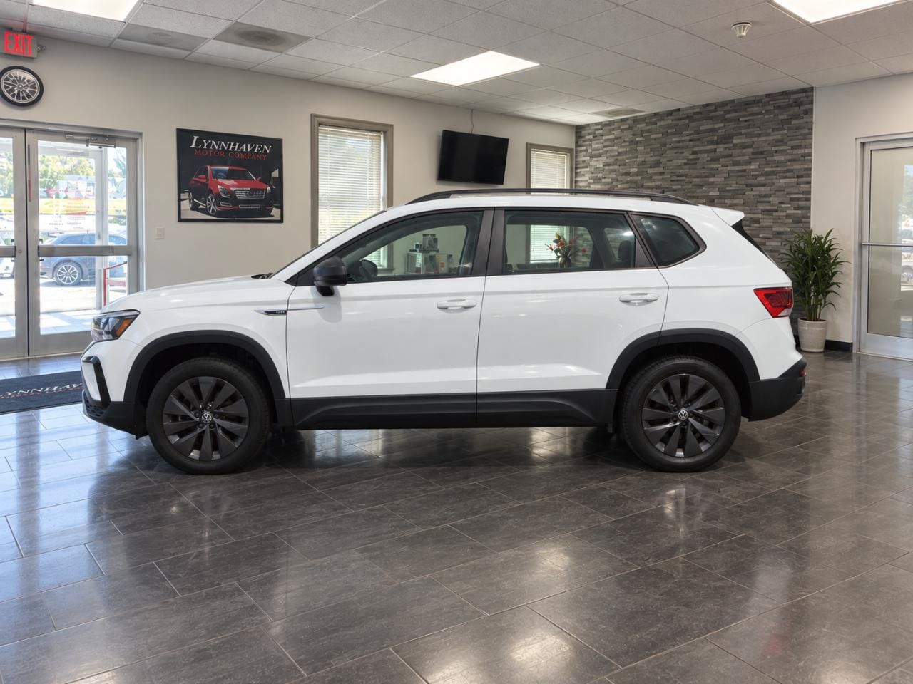 Used 2022 Volkswagen Taos S AWD/4WD image 7