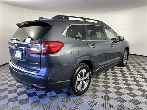 Used 2023 Subaru Ascent Premium w/ Convenience Package image 9
