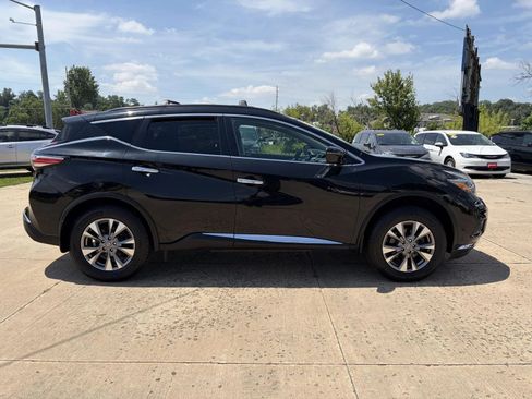 Used 2018 Nissan Murano SV w/ Cargo Package AWD/4WD image 4