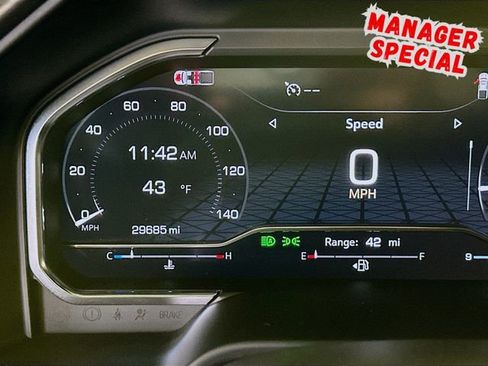 Used 2025 GMC Sierra 1500 AT4 w/ AT4 Premium Package AWD/4WD image 14