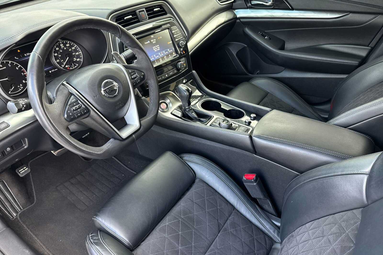Used 2017 Nissan Maxima SR w/ Midnight Edition FWD image 10