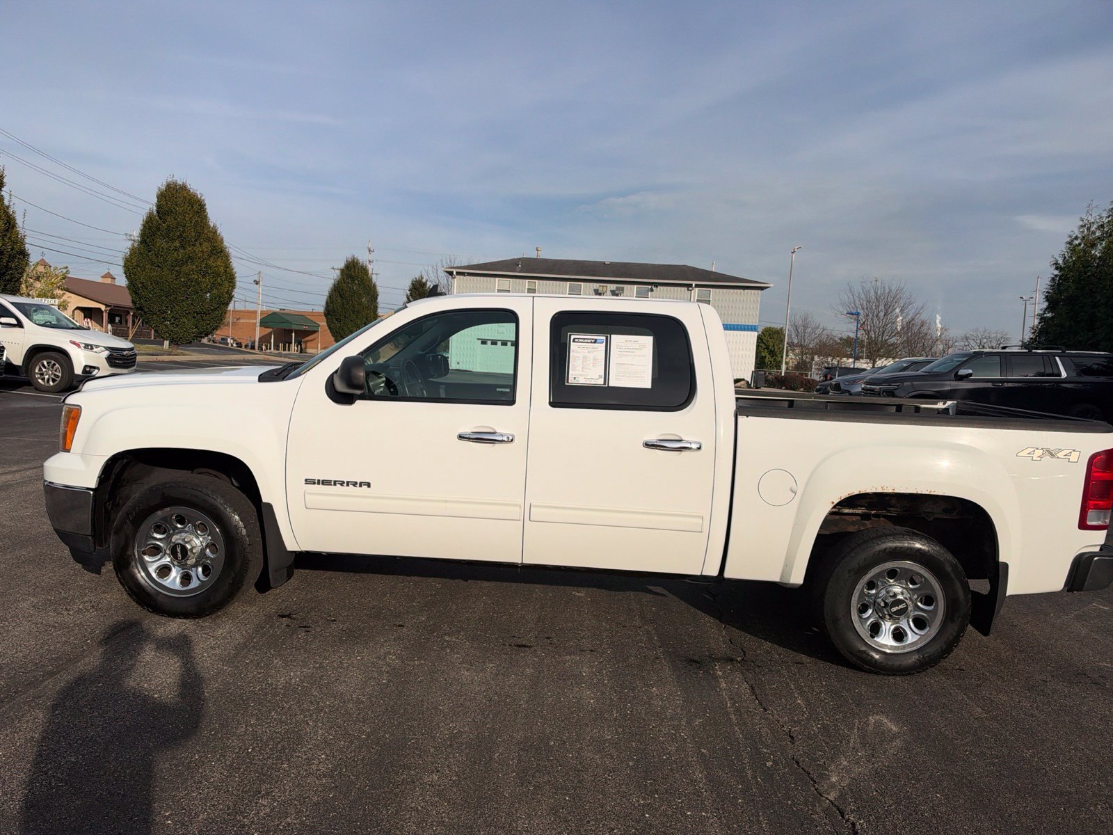 Used 2013 GMC Sierra 1500 SLE AWD/4WD image 2
