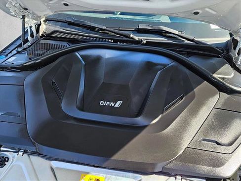 Certified 2024 BMW i4 eDrive35 w/ M Sport Package image 24