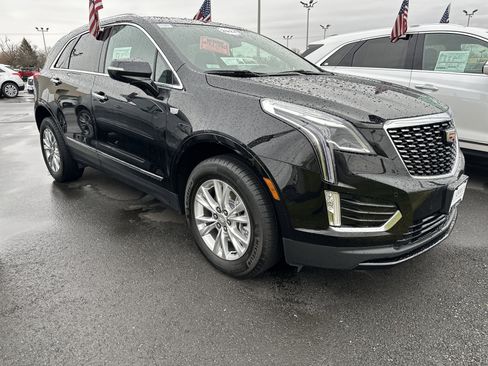 Certified 2024 Cadillac XT5 Luxury w/ LPO, Floor Liner Package image 4