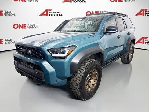 Certified 2025 Toyota 4Runner Trailhunter AWD/4WD image 3