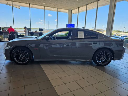 Used 2023 Dodge Charger Scat Pack w/ Harman/Kardon Audio Group RWD image 8