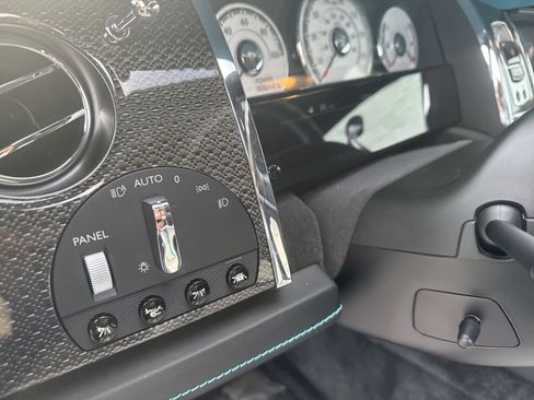 Used 2020 Rolls-Royce Wraith image 43