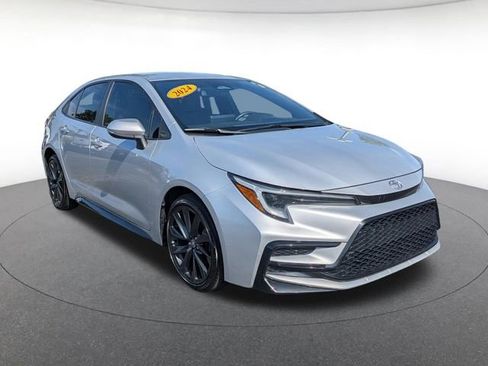 Used 2024 Toyota Corolla SE FWD image 9