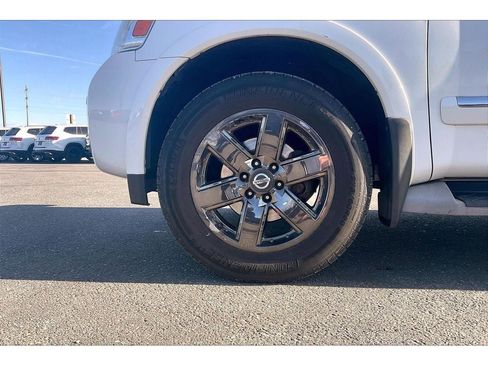 Used 2013 Nissan Armada Platinum w/ Platinum Reserve Pkg image 10