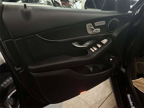 Certified 2022 Mercedes-Benz GLC 300 4MATIC image 10