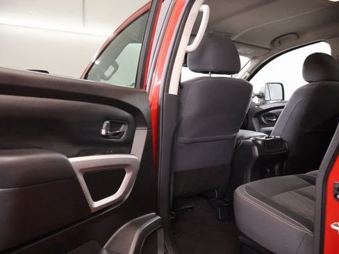 Used 2024 Nissan Titan SV w/ SV Convenience Package AWD/4WD image 26