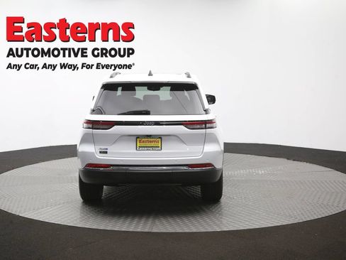 Used 2023 Jeep Grand Cherokee 4WD 4xe image 39