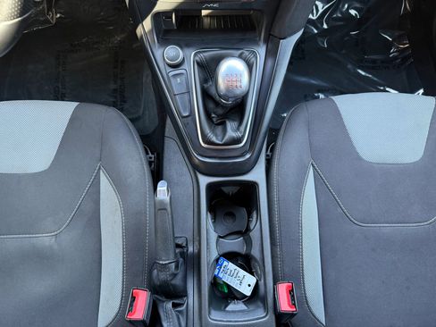 Used 2016 Ford Focus ST image 27