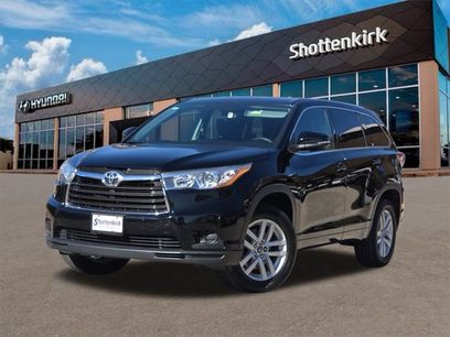 Used 2016 Toyota Highlander LE