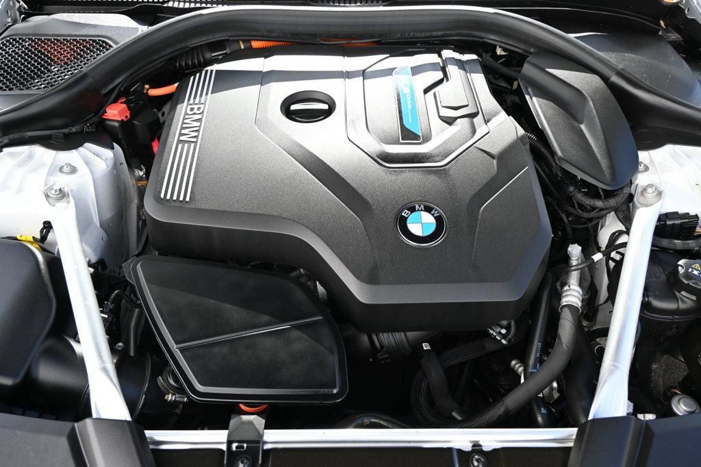Used 2023 BMW 530e w/ Convenience Package RWD image 22
