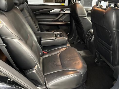 Used 2018 MAZDA CX-9 Touring w/ Touring Premium Package image 13