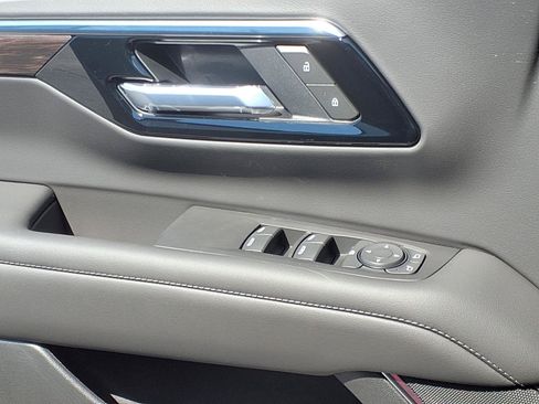 New 2026 Chevrolet Suburban LS w/ LS Custom Edition AWD/4WD image 14