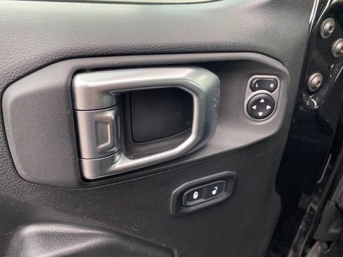 Used 2020 Jeep Wrangler Unlimited Sport S AWD/4WD image 17