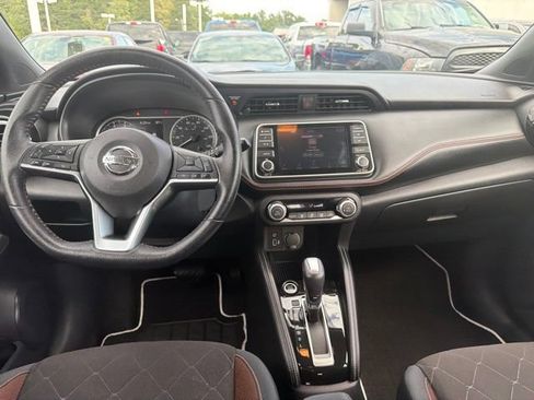 Used 2018 Nissan Kicks SR FWD image 17