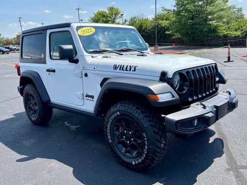 Used 2022 Jeep Wrangler Sport AWD/4WD image 9