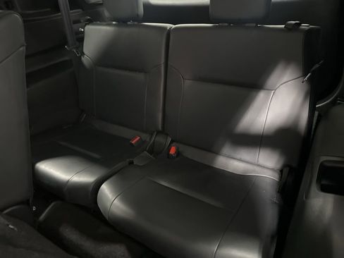 Used 2024 Mitsubishi Outlander AWD image 23