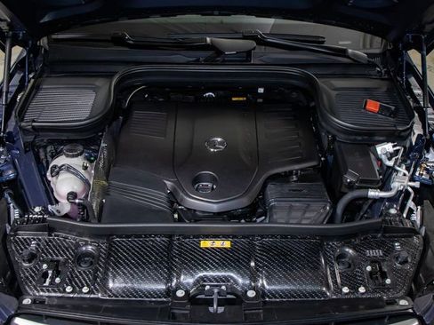Used 2026 Mercedes-Benz GLS 450 4MATIC image 5