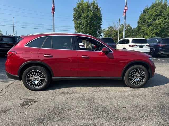 Used 2026 Mercedes-Benz GLC 300 image 6