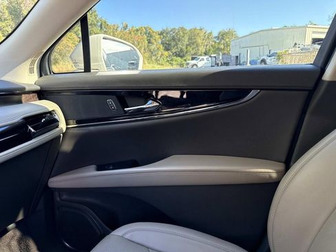 Certified 2022 Lincoln Nautilus Reserve image 22