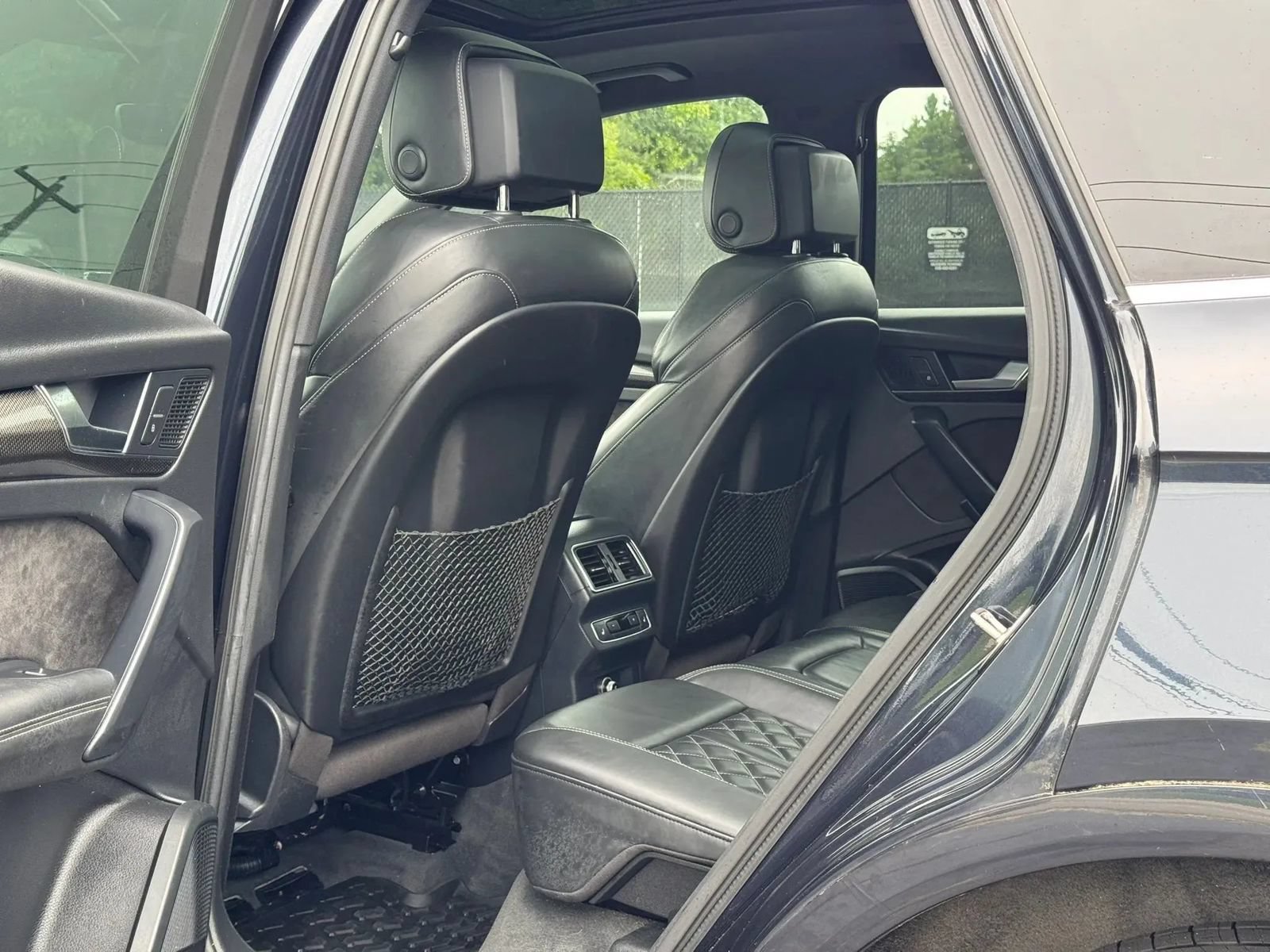 Used 2018 Audi SQ5 Premium Plus w/ Navigation Package AWD/4WD image 16