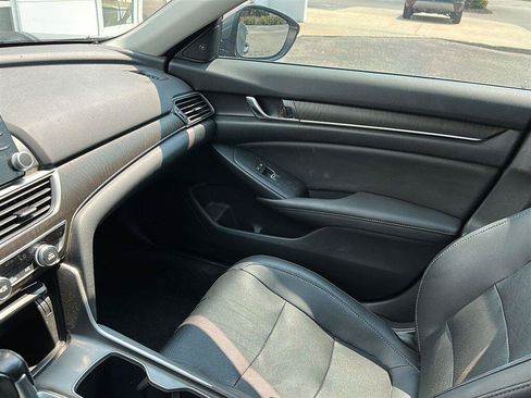 Used 2020 Honda Accord EX-L image 17