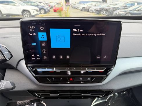 Used 2024 Volkswagen ID.4 2WD image 19