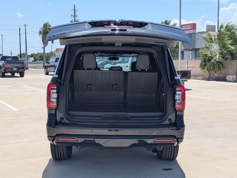 Used 2024 Ford Expedition Limited RWD image 6