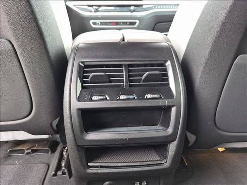 Used 2024 BMW X5 sDrive40i w/ Premium Package RWD image 19