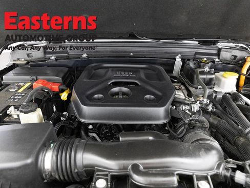 Used 2023 Jeep Wrangler Unlimited w/ Cold Weather Group AWD/4WD image 7