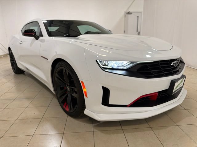 Used 2022 Chevrolet Camaro LT w/ Redline Edition RWD image 8