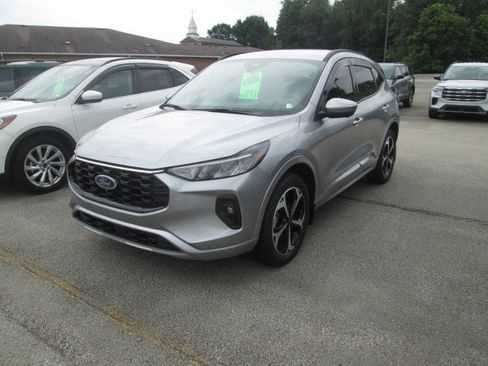 Used 2024 Ford Escape ST-Line Select w/ Tech Pack #2 AWD/4WD image 4
