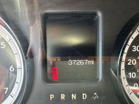Used 2022 RAM 1500 Classic SLT AWD/4WD image 5