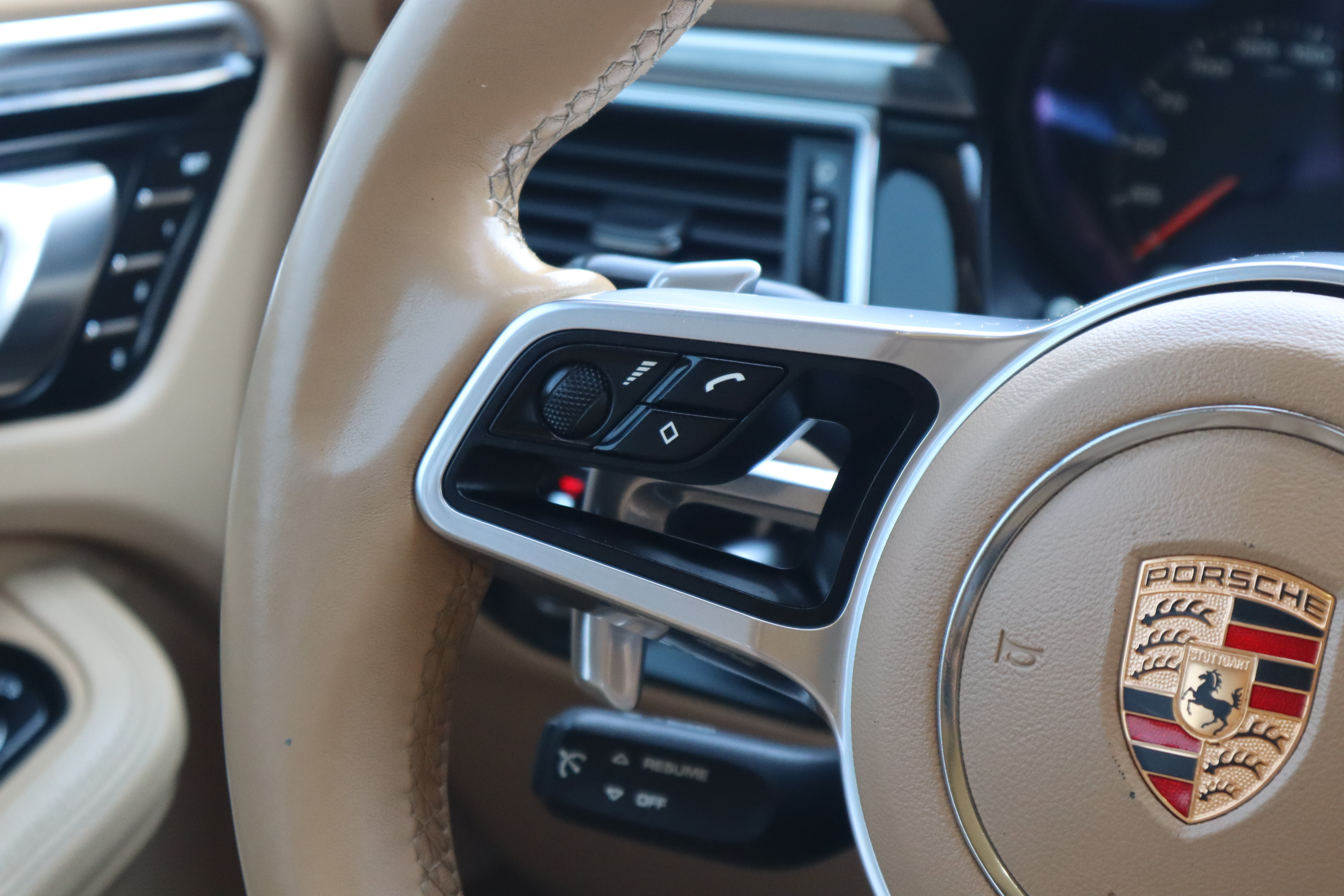 Used 2015 Porsche Macan S AWD/4WD image 16