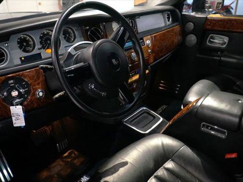 Used 2004 Rolls-Royce Phantom Sedan image 16