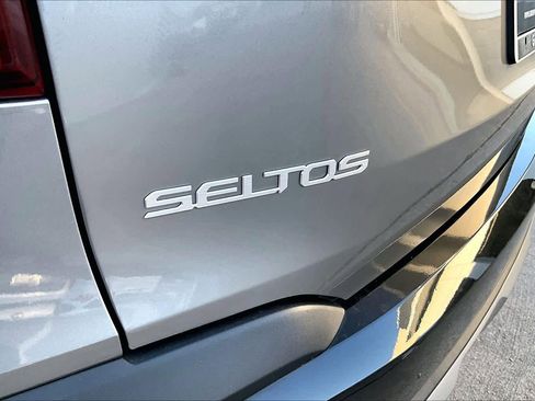 Used 2024 Kia Seltos S FWD image 30