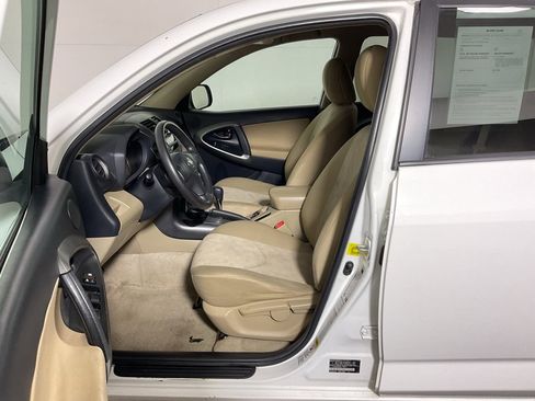 Used 2011 Toyota RAV4 4WD image 14