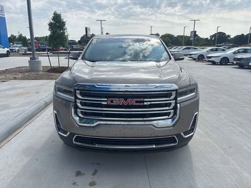 Used 2023 GMC Acadia SLE FWD image 2