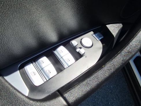 Used 2024 BMW X3 xDrive30i AWD/4WD image 11