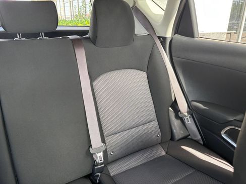 Used 2025 Kia Soul LX w/ LX Technology Package FWD image 35