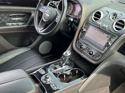 Used 2017 Bentley Bentayga
