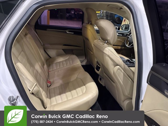 Used 2014 Ford Fusion SE w/ Equipment Group 202A FWD image 16