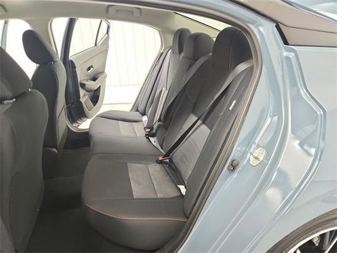 New 2025 Nissan Sentra SR image 30