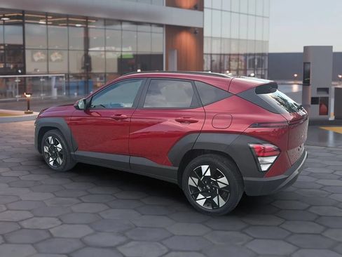 Used 2024 Hyundai Kona SEL w/ Convenience Package FWD image 6