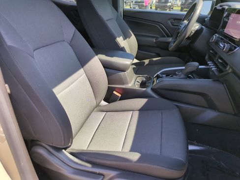 Certified 2023 Chevrolet Colorado Trail Boss AWD/4WD image 31
